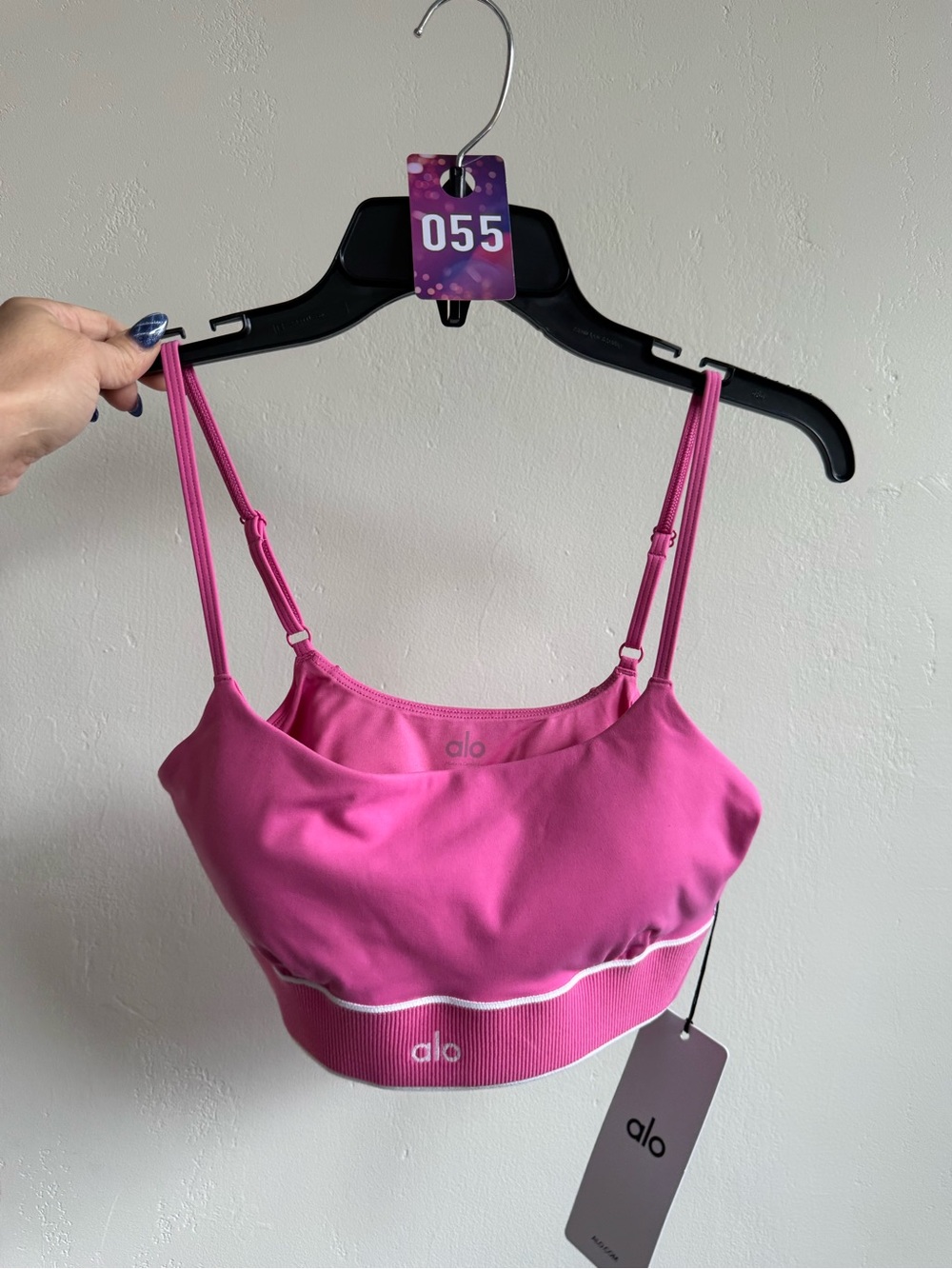 55. ALO Softsculpt Amp it up bra in Paradise Pink - Picture 3 of 5